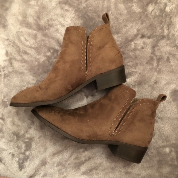 vegan suede chelsea boots